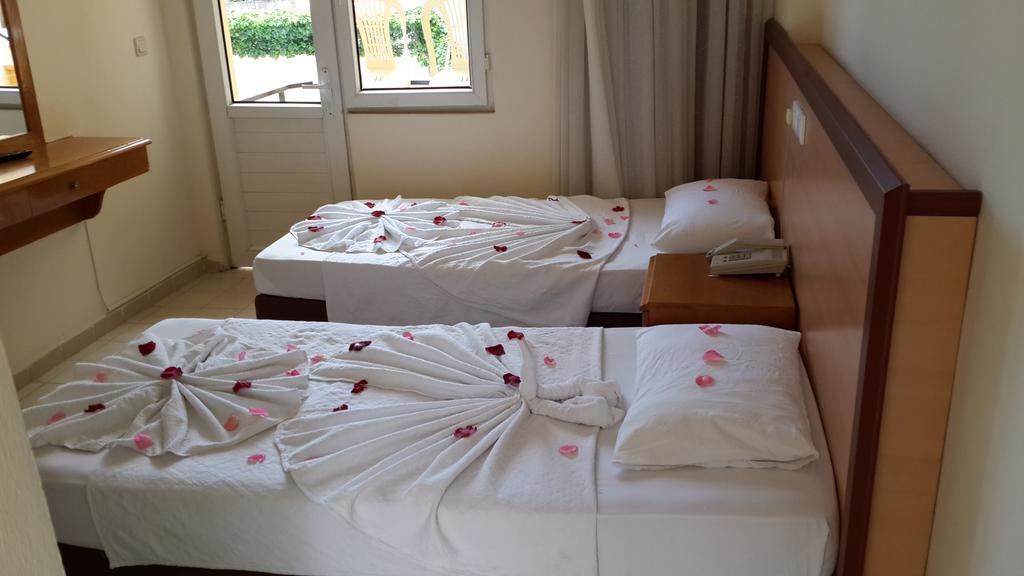 Caner Hotel Kemer Room photo